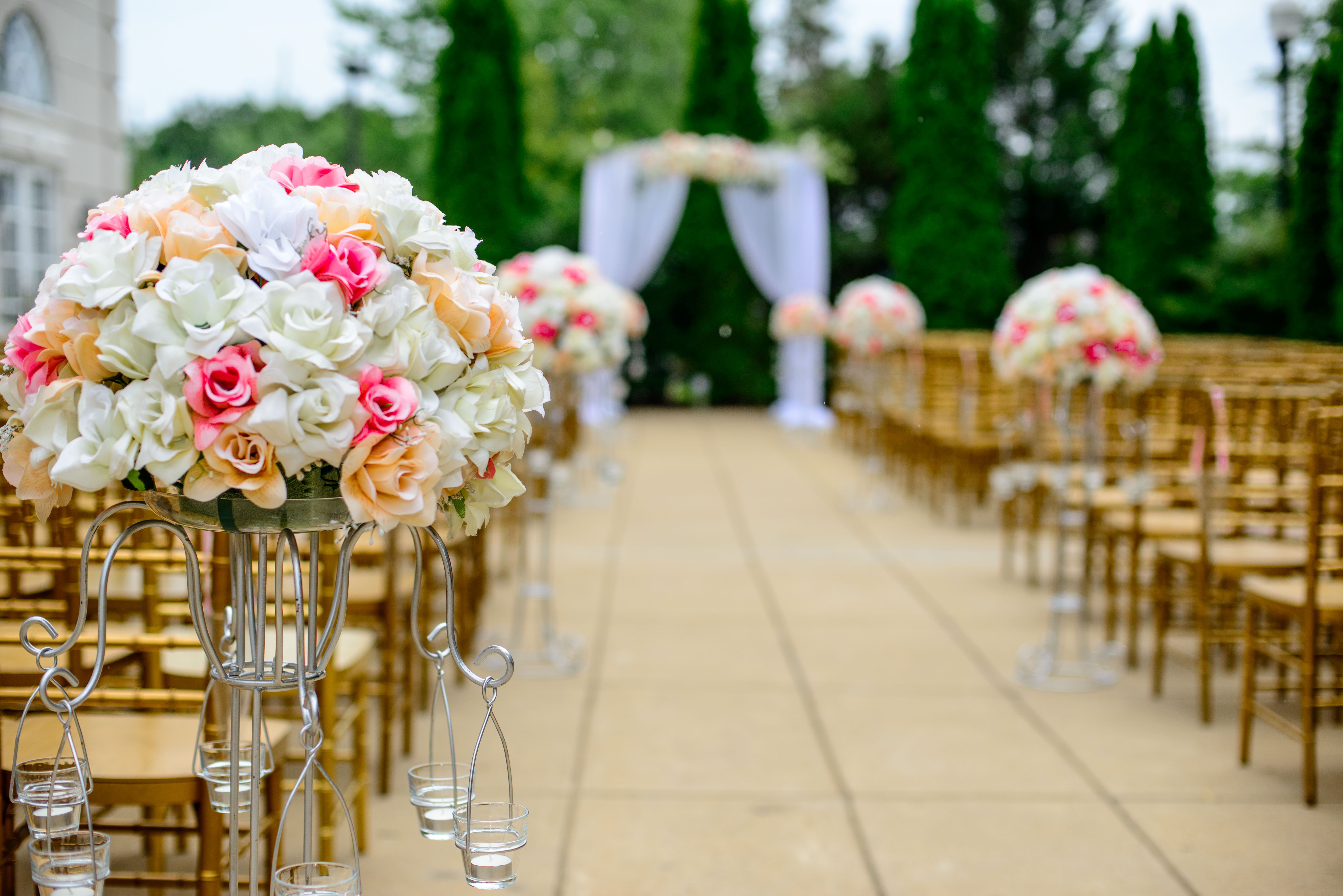 Various specific points to consider before selecting the wedding venue